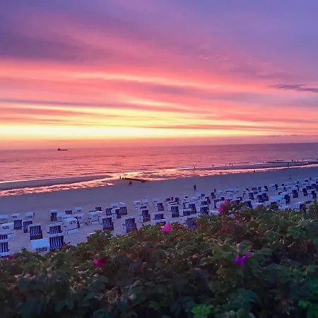 No50 Strandnahe Und Zentrale Lage Auf Sylt *