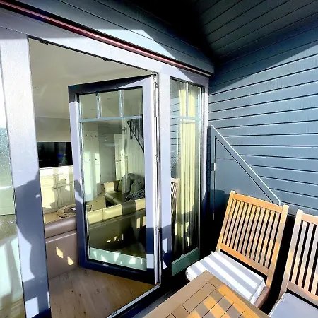 No50 Strandnahe Und Zentrale Lage Auf Sylt דירה