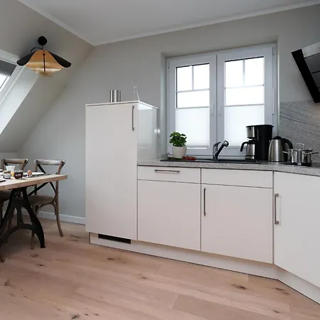 No50 Strandnahe Und Zentrale Lage Auf Sylt